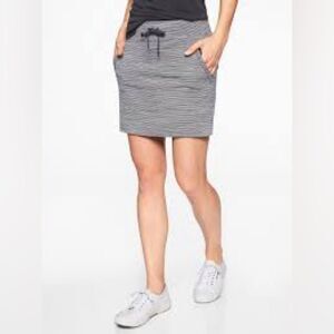 Athleta Midtown Striped Mini skirt size XS